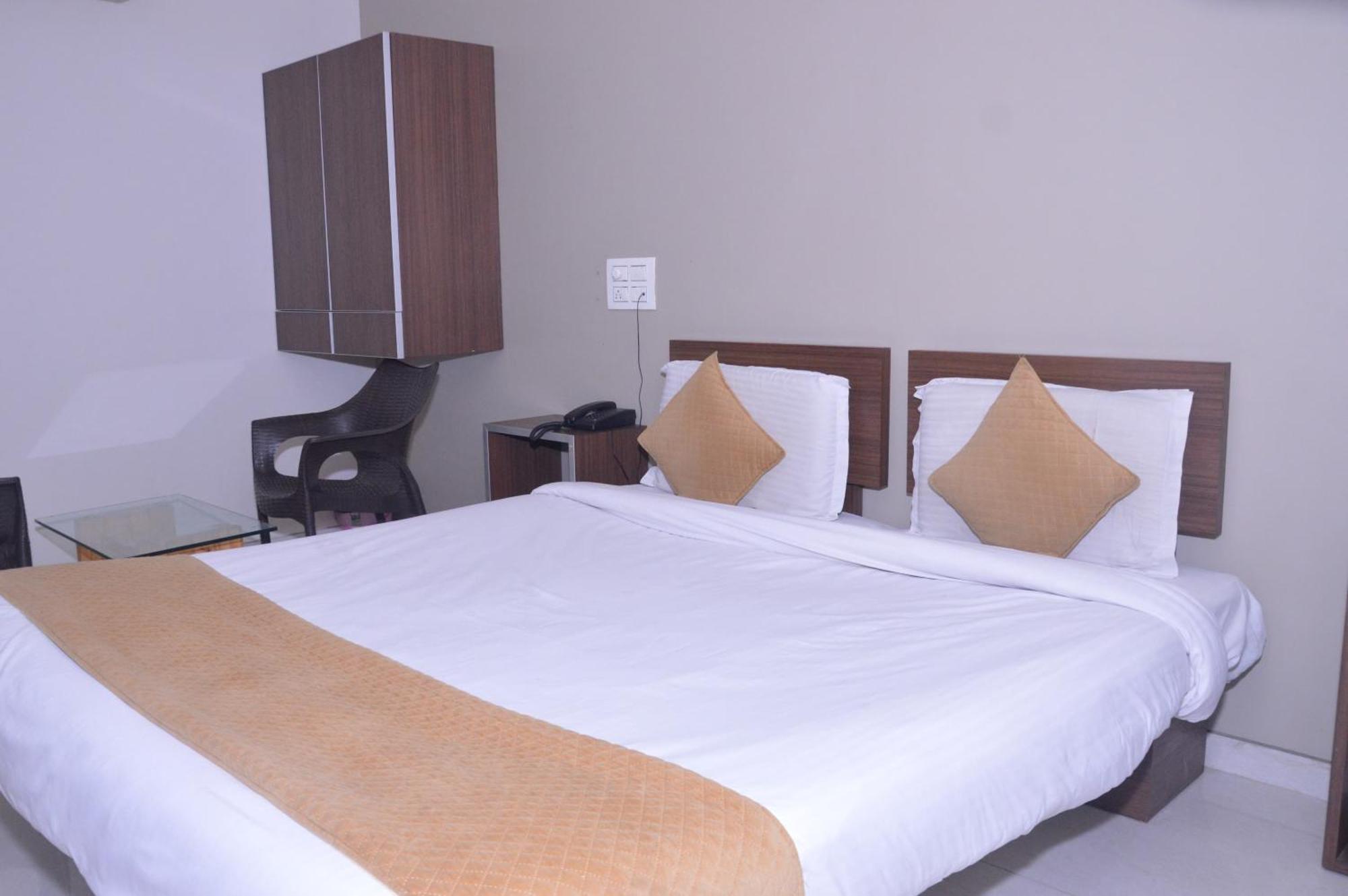 Hotel Indrani Chittorgarh Ngoại thất bức ảnh